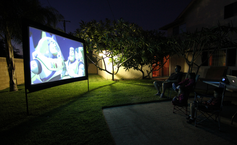 How to Show a Movie Outside In a Few Steps? - Empire Movies