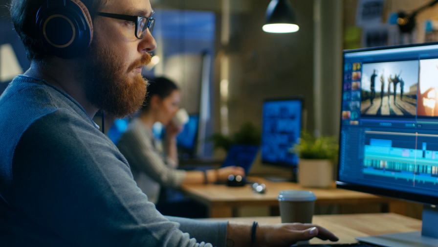 How to be a Successful Freelancer in Your Video Editing Career Empire